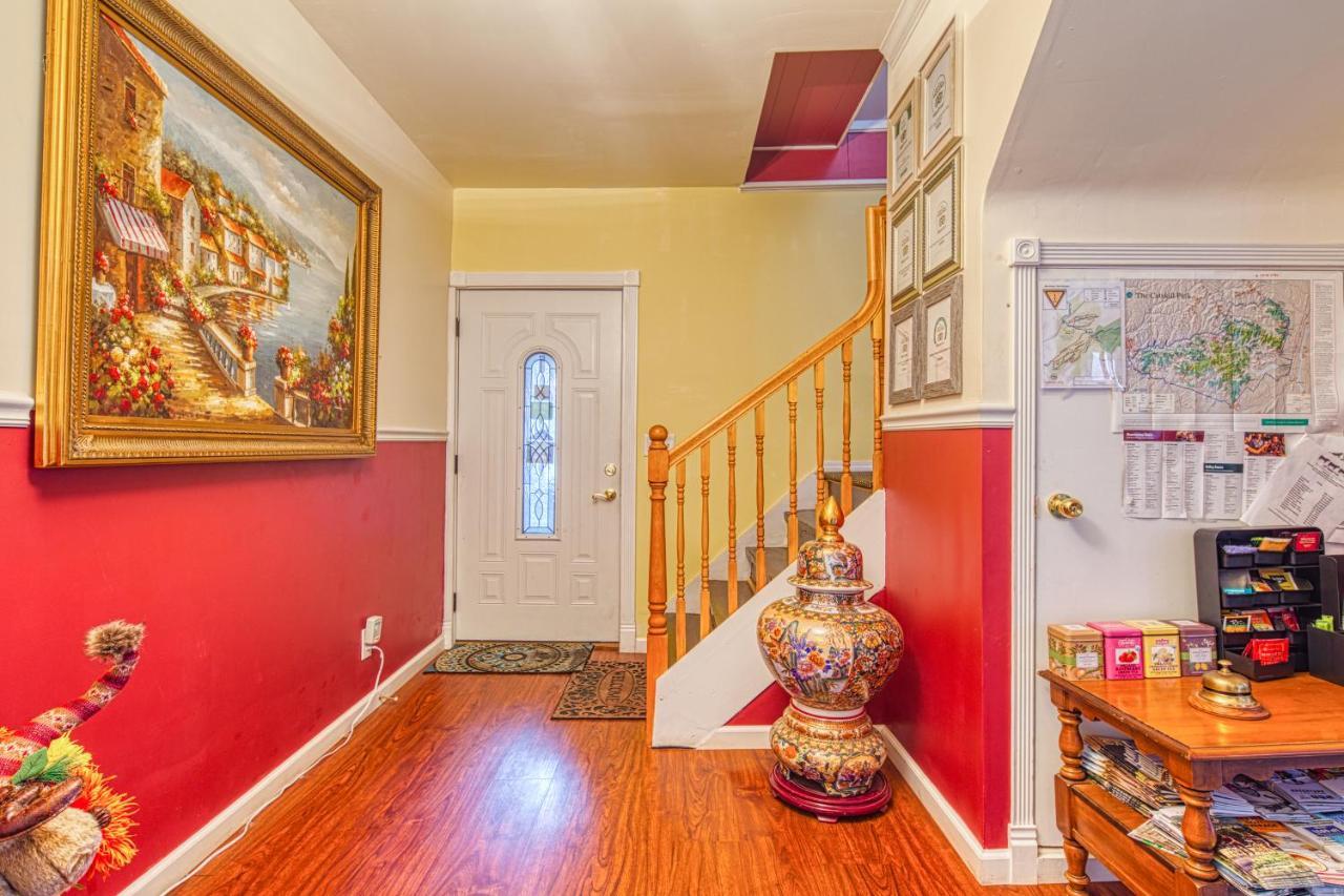 Mountain Treasure Bed And Breakfast Maplecrest Bagian luar foto
